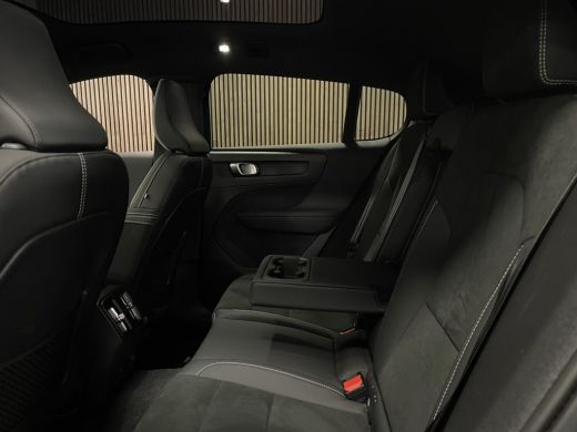 Volvo  C40 Recharge Ultimate | 360° Camera | Harman Kardon | All Season banden | Adaptieve Cruise Control | ... ActivLease financial lease
