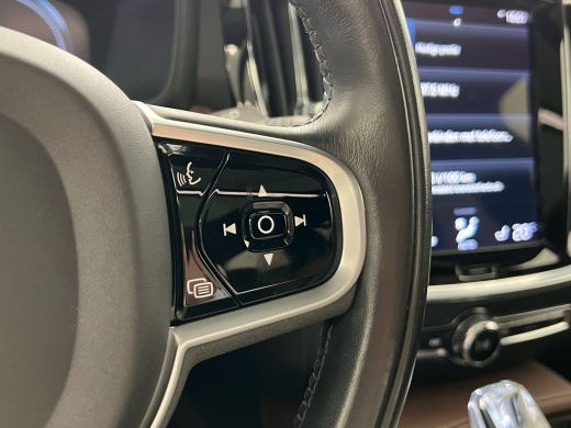 Volvo  V60 Volvo T6 Recharge AWD Inscription | Achterbank verwarmd | Achteruitrijcamera | Apple Carplay/Andr... ActivLease financial lease