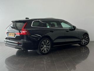 Volvo  V60 Volvo T6 Recharge AWD Inscription | Achterbank verwarmd | Achteruitrijcamera | Apple Carplay/Andr...