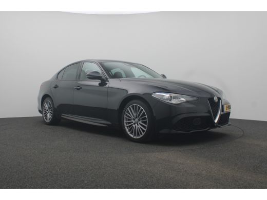Alfa Romeo Giulia 2.0T Super Veloce | Vol leder | Groot Nav. | Veloce interieur | Stoel- en stuurwielverwarming Aut... ActivLease financial lease