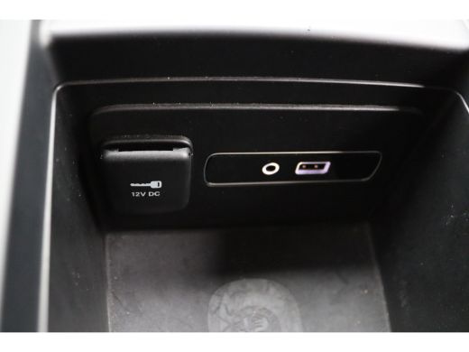 Alfa Romeo Giulia 2.0T Super Veloce | Vol leder | Groot Nav. | Veloce interieur | Stoel- en stuurwielverwarming Aut... ActivLease financial lease