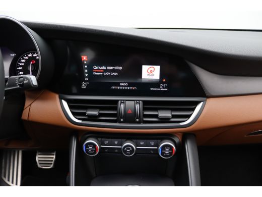 Alfa Romeo Giulia 2.0T Super Veloce | Vol leder | Groot Nav. | Veloce interieur | Stoel- en stuurwielverwarming Aut... ActivLease financial lease