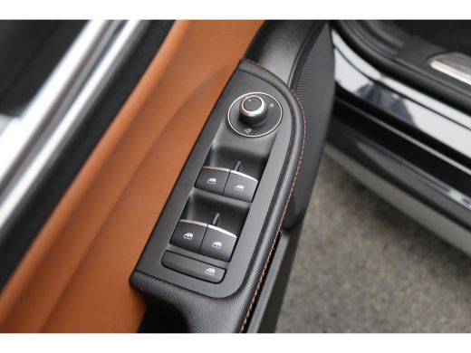 Alfa Romeo Giulia 2.0T Super Veloce | Vol leder | Groot Nav. | Veloce interieur | Stoel- en stuurwielverwarming Aut... ActivLease financial lease