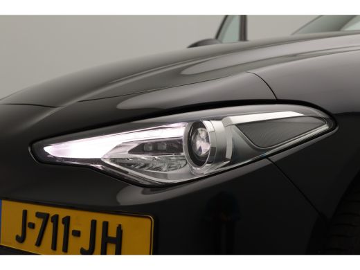 Alfa Romeo Giulia 2.0T Super Veloce | Vol leder | Groot Nav. | Veloce interieur | Stoel- en stuurwielverwarming Aut... ActivLease financial lease