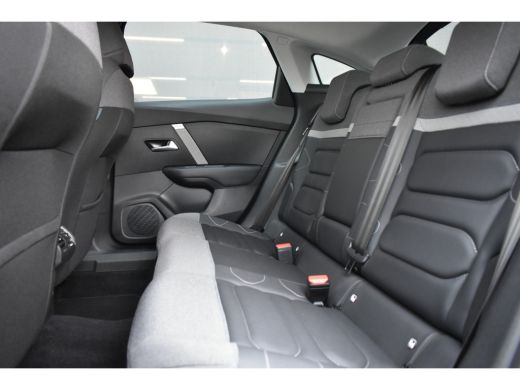 Citroën C4 1.2 Puretech Plus 130pk Automaat | Leder | Navigatie by App | Achteruitrijcamera | Climate Contro... ActivLease financial lease