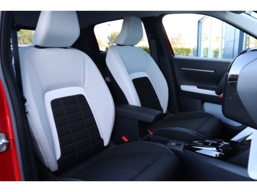 Citroën ë-C3 Max 44 kWh | Camera | Cruise control | Sensoren | Navi | Carplay | Climate | 11 kW lader ActivLease financial lease