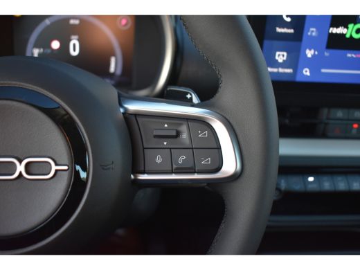 Fiat 600 Fiat 1.2 Hybrid 136 Urban Automaat DEMO-DEAL! | Navigatie | Keyless-Entry | Achteruitrijcamera | ... ActivLease financial lease
