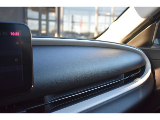 Fiat 600 Fiat 1.2 Hybrid 136 Urban Automaat DEMO-DEAL! | Navigatie | Keyless-Entry | Achteruitrijcamera | ... ActivLease financial lease