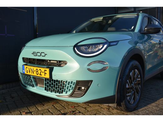 Fiat 600 Fiat 1.2 Hybrid 136 Urban Automaat DEMO-DEAL! | Navigatie | Keyless-Entry | Achteruitrijcamera | ... ActivLease financial lease