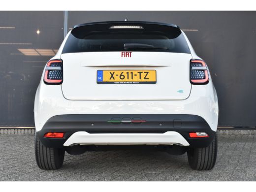 Fiat 600E RED 54kWh 3 Fase | Navigatie by App | Full-LED | Apple Carplay | Android Auto | Parkeersensoren |... ActivLease financial lease