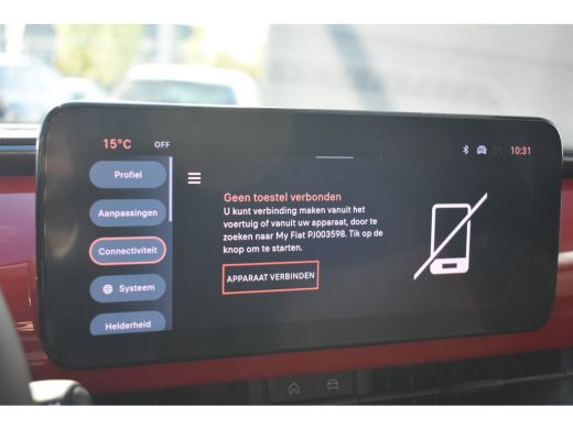 Fiat 600E Fiat RED 54kWh 3 Fase | Navigatie by App | Full-LED | Apple Carplay | Android Auto | Parkeersenso... ActivLease financial lease