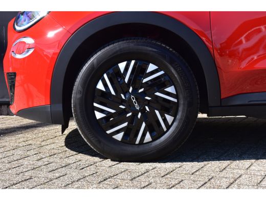 Fiat 600E Fiat RED 54kWh 3 Fase | Navigatie by App | Full-LED | Apple Carplay | Android Auto | Parkeersenso... ActivLease financial lease