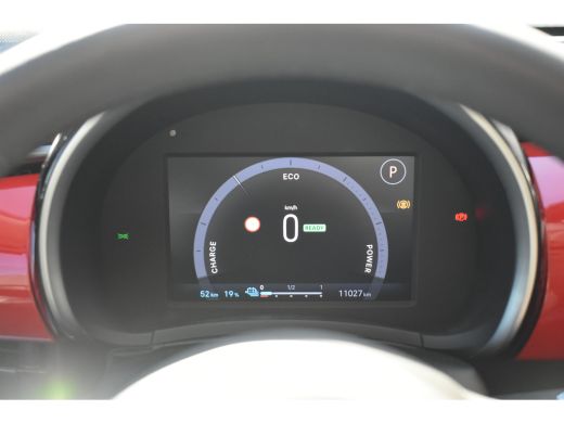 Fiat 600E Fiat RED 54kWh 3 Fase | Navigatie by App | Full-LED | Apple Carplay | Android Auto | Parkeersenso... ActivLease financial lease