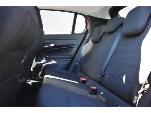 Fiat 600E Fiat RED 54kWh 3 Fase | Navigatie by App | Full-LED | Apple Carplay | Android Auto | Parkeersenso... ActivLease financial lease