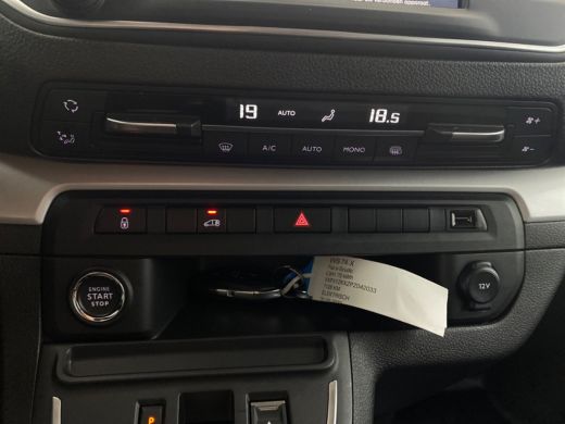 Fiat E-Scudo L3H1 75kWh | Navigatie | Betimmering | Keyless-Entry | Achteruitrijcamera | Cruise Control | Airc... ActivLease financial lease