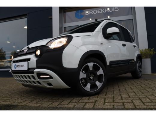 Fiat Panda 1.0 Hybrid Pandina | Cruise Control | Airco | Carplay | PDC achter | Virtual cockpit | DAB ActivLease financial lease