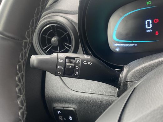 Hyundai i10 1.0i 67 5MT Comfort 4-zits | Actieve rijbaanassistentie (LKA) | Airconditioning, manueel | Armste... ActivLease financial lease