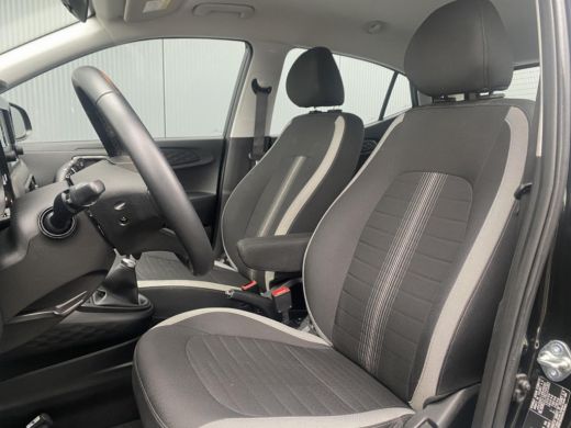 Hyundai i10 1.0i 67 5MT Comfort 4-zits | Actieve rijbaanassistentie (LKA) | Airconditioning, manueel | Armste... ActivLease financial lease