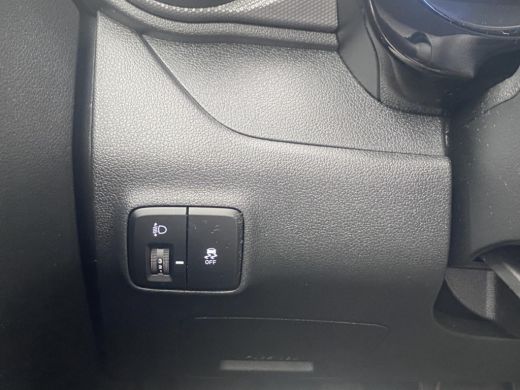 Hyundai i10 1.0i 67 5MT Comfort 4-zits | Actieve rijbaanassistentie (LKA) | Airconditioning, manueel | Armste... ActivLease financial lease