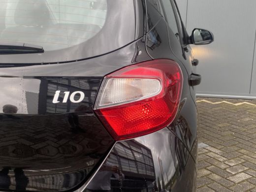 Hyundai i10 1.0i 67 5MT Comfort 4-zits | Actieve rijbaanassistentie (LKA) | Airconditioning, manueel | Armste... ActivLease financial lease
