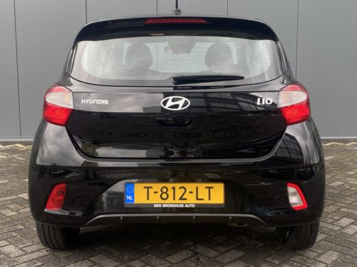 Hyundai i10 1.0i 67 5MT Comfort 4-zits | Actieve rijbaanassistentie (LKA) | Airconditioning, manueel | Armste... ActivLease financial lease