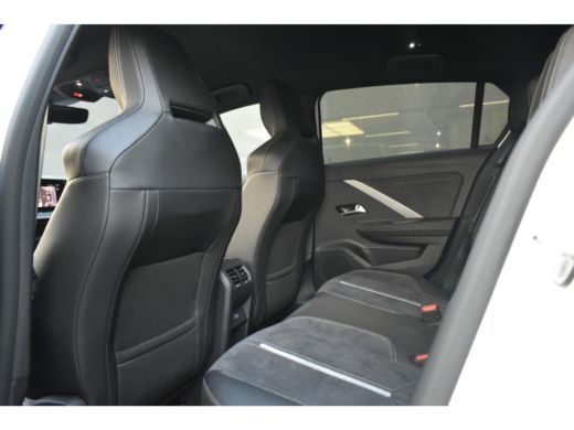 Opel Astra Opel 1.6 Turbo Plug In Hybrid GSe 225pk | Navigatie Pro | Sportstoelen | Intellilux-LED | 360 Cam... ActivLease financial lease
