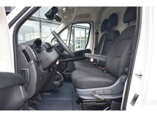 Opel Movano Opel 2.2D L2H1 120pk 3.0t | Trekhaak | Achteruitrijcamera | Full-LED | Dodehoek-Detectie | Airco ... ActivLease financial lease