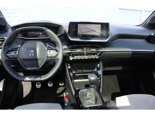 Peugeot 208 1.2 PureTech GT Pack | Navigatie | Camera | Panoramadak | Alcantara | Stoelverwarming | ActivLease financial lease