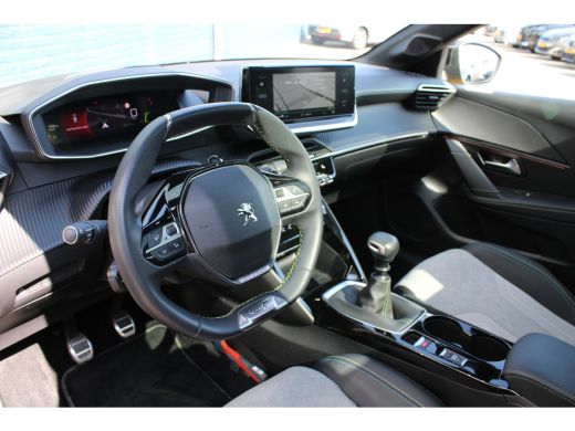 Peugeot 208 1.2 PureTech GT Pack | Navigatie | Camera | Panoramadak | Alcantara | Stoelverwarming | ActivLease financial lease