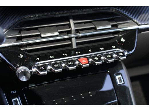 Peugeot 208 1.2 PureTech GT Pack | Navigatie | Camera | Panoramadak | Alcantara | Stoelverwarming | ActivLease financial lease