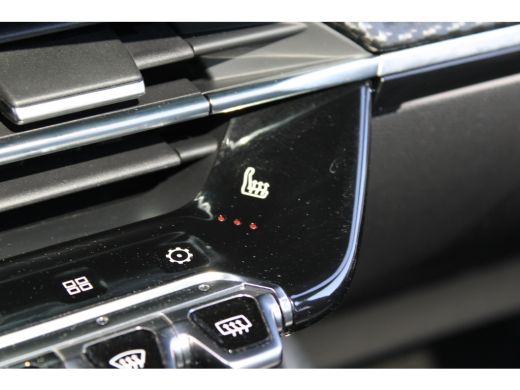 Peugeot 208 1.2 PureTech GT Pack | Navigatie | Camera | Panoramadak | Alcantara | Stoelverwarming | ActivLease financial lease
