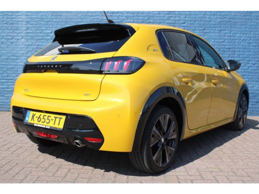 Peugeot 208 1.2 PureTech GT Pack | Navigatie | Camera | Panoramadak | Alcantara | Stoelverwarming | ActivLease financial lease