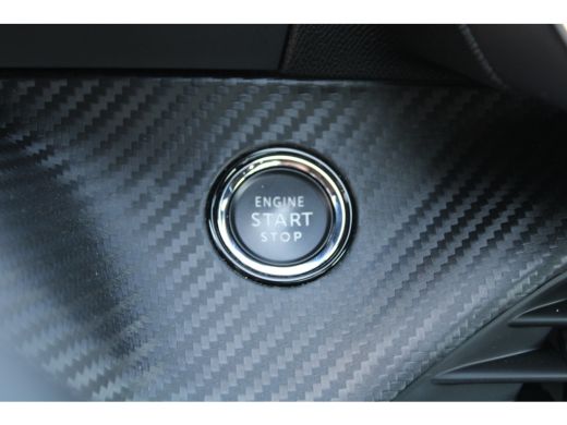 Peugeot 208 1.2 PureTech GT Pack | Navigatie | Camera | Panoramadak | Alcantara | Stoelverwarming | ActivLease financial lease