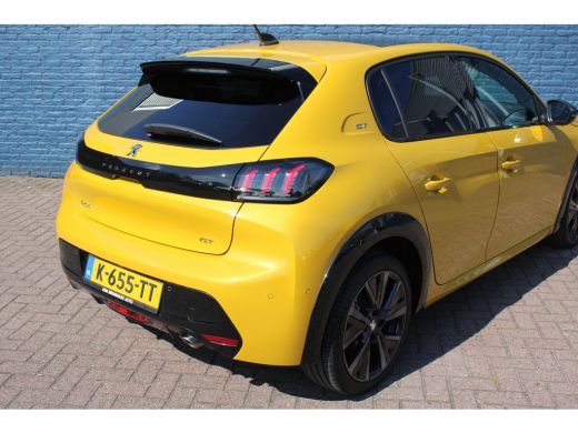 Peugeot 208 1.2 PureTech GT Pack | Navigatie | Camera | Panoramadak | Alcantara | Stoelverwarming | ActivLease financial lease
