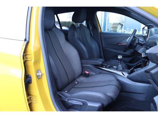 Peugeot 208 1.2 Turbo GT | Cruise Control | Camera | Navi | Carplay | PDC | Sfeerverlichting | Virtual Cockpi... ActivLease financial lease