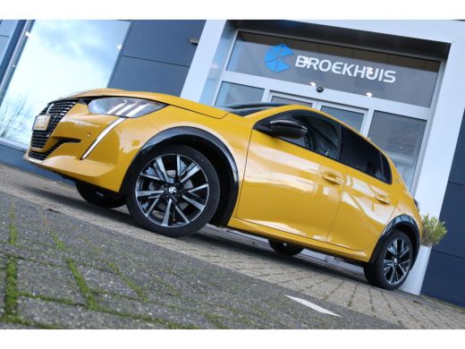 Peugeot 208 1.2 Turbo GT | Cruise Control | Camera | Navi | Carplay | PDC | Sfeerverlichting | Virtual Cockpi... ActivLease financial lease
