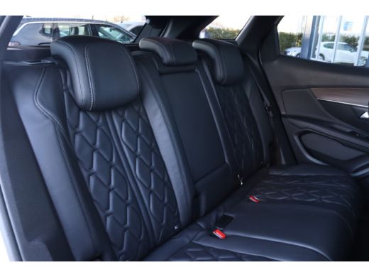 Peugeot 3008 1.6 Turbo 180PK GT | Trekhaak 1500KG | Nappa Leder | Massage | 360' Camera | Adaptieve Cruise | E... ActivLease financial lease