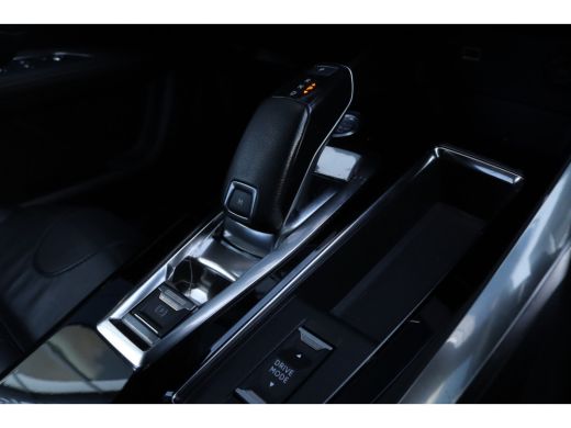 Peugeot 3008 1.6 Turbo 180PK GT | Trekhaak 1500KG | Nappa Leder | Massage | 360' Camera | Adaptieve Cruise | E... ActivLease financial lease