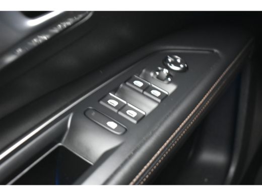 Peugeot 5008 1.6 PureTech GT Pack Business 180pk | Schuif/Kanteldak | Afn. Trekhaak | Elektr. Achterklep | Nav... ActivLease financial lease