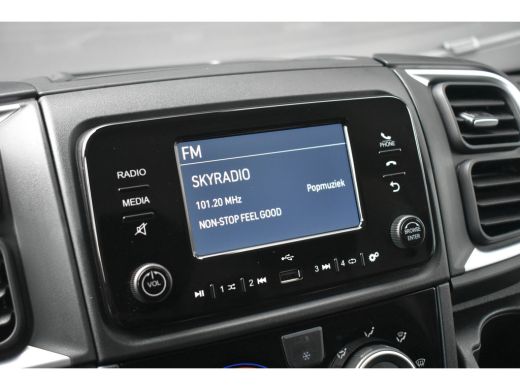 Peugeot Boxer Peugeot 2.2 L2H1 120pk 3.0t | Trekhaak | Achteruitrijcamera | Full-LED | Dodehoek-Detectie | Airc... ActivLease financial lease