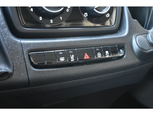 Peugeot Boxer Peugeot 2.2D L2H1 120pk 3.0t | Betimmering | Trekhaak | Achteruitrijcamera | Full-LED | Dodehoek-... ActivLease financial lease