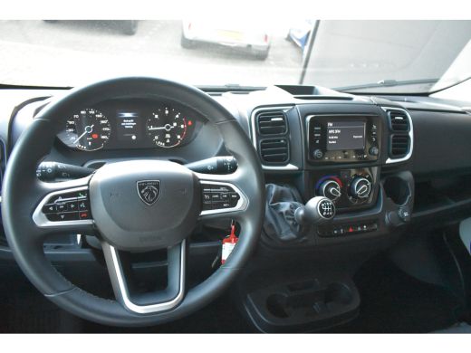 Peugeot Boxer Peugeot 2.2D L2H1 120pk 3.0t | Betimmering | Trekhaak | Achteruitrijcamera | Full-LED | Dodehoek-... ActivLease financial lease