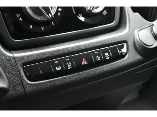 Peugeot Boxer Peugeot 2.2D L2H1 120pk 3.0t | Trekhaak | Achteruitrijcamera | Full-LED | Dodehoek-Detectie | Air... ActivLease financial lease