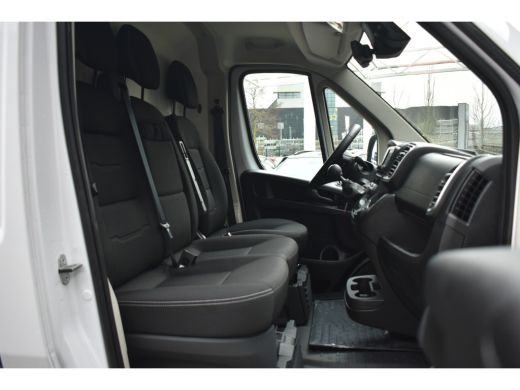 Peugeot Boxer Peugeot 2.2D L2H1 120pk 3.0t | Trekhaak | Achteruitrijcamera | Full-LED | Dodehoek-Detectie | Air... ActivLease financial lease