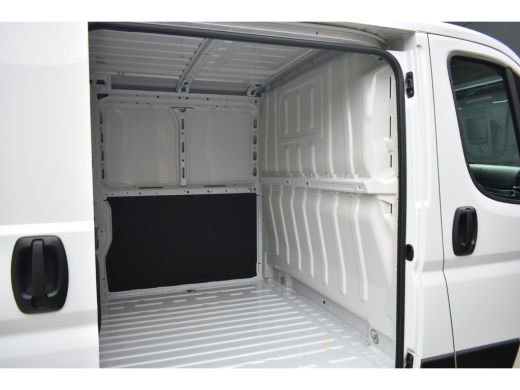 Peugeot Boxer Peugeot 2.2D L2H1 120pk 3.0t | Trekhaak | Achteruitrijcamera | Full-LED | Dodehoek-Detectie | Air... ActivLease financial lease