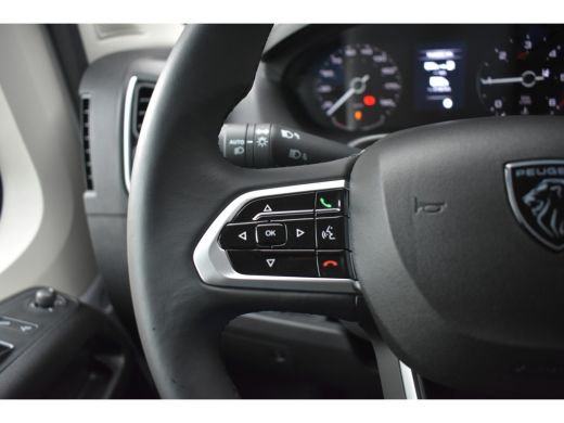 Peugeot Boxer Peugeot 2.2D L2H1 120pk 3.0t | Trekhaak | Achteruitrijcamera | Full-LED | Dodehoek-Detectie | Air... ActivLease financial lease