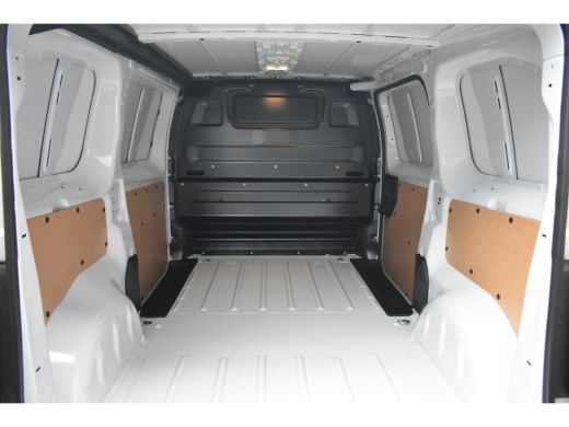 Peugeot Expert 2.0D 145pk L2 | Navigatie | Achteruitrijcamera | Parkeersensoren | Cruise Control | !! ActivLease financial lease