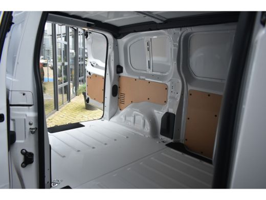 Peugeot Expert 2.0D 145pk L2 | Navigatie | Achteruitrijcamera | Parkeersensoren | Cruise Control | !! ActivLease financial lease