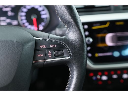Seat Arona 1.0 TSI Xcellence Launch Edition | Trekhaak | Camera | Climate Control | Cruise Control | Parkeer... ActivLease financial lease
