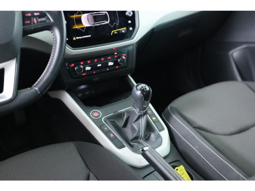 Seat Arona 1.0 TSI Xcellence Launch Edition | Trekhaak | Camera | Climate Control | Cruise Control | Parkeer... ActivLease financial lease